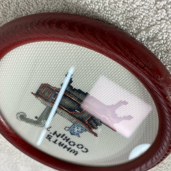 Vintage Handmade “What’s Cooking” Cross Stitch Wall Art W Round Red Brown Frame - Picture 6 of 10